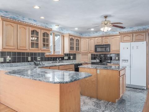 29 Mohawk St, Danvers, MA 01923 photo 16