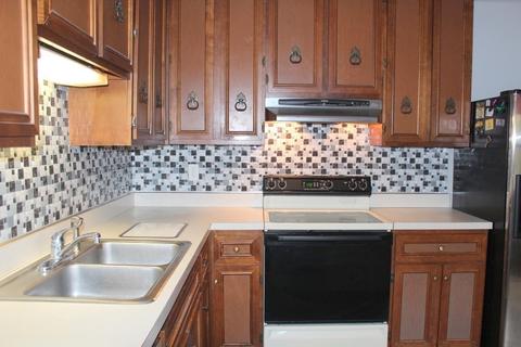 47 Grove St, Upton, MA 01568 photo 5
