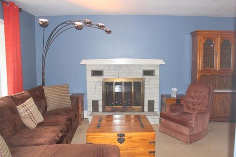 47 Grove St, Upton, MA 01568 photo 12