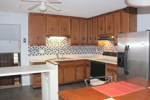 47 Grove St, Upton, MA 01568 photo 4