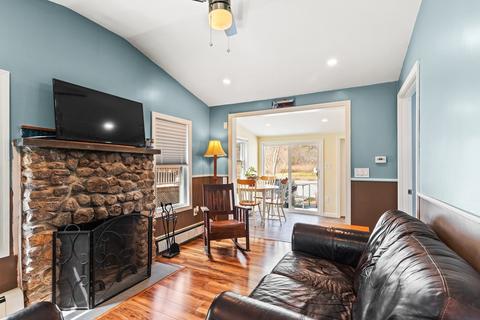 5 Columbia St, Wareham, MA 02571 photo 9