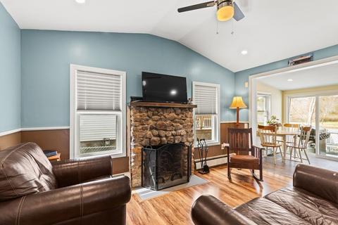5 Columbia St, Wareham, MA 02571 photo 8