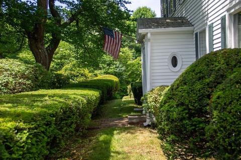 69 North St, Danvers, MA 01923 photo 3