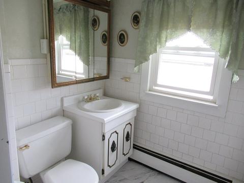 224 Hamilton St, Saugus, MA 01906 photo 40
