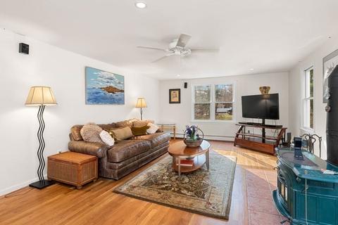 27 Bailey Ln, Georgetown, MA 01833 photo 12