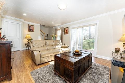 110 Phillips St #4, Attleboro, MA 02703 photo 10