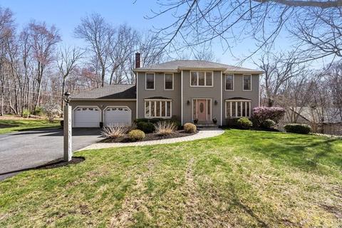 75 Mowry St, Mendon, MA 01756 photo 1
