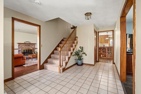 75 Mowry St, Mendon, MA 01756 photo 3