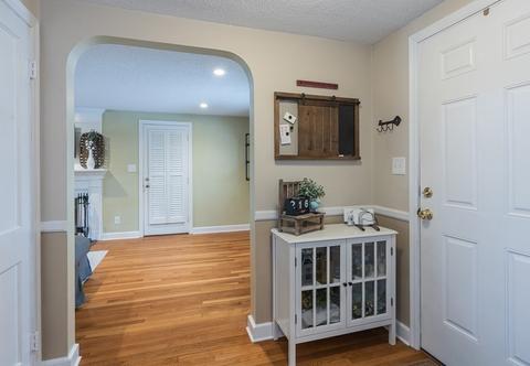 97 Bridle Path Rd, Springfield, MA 01118 photo 4