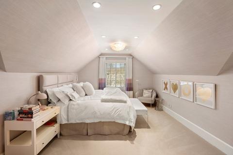 173 Laurel Rd, Brookline, MA 02467 photo 15