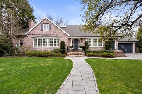173 Laurel Rd, Brookline, MA 02467 photo 1