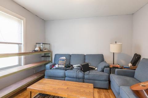 70 Stuart St, Gardner, MA 01440 photo 4