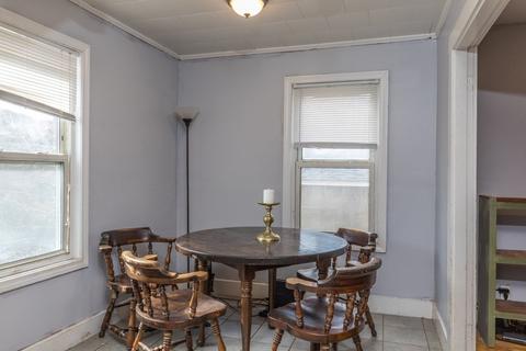 70 Stuart St, Gardner, MA 01440 photo 3