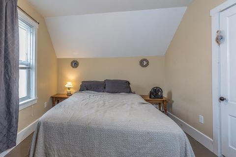 70 Stuart St, Gardner, MA 01440 photo 9