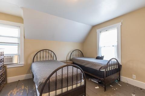 70 Stuart St, Gardner, MA 01440 photo 11