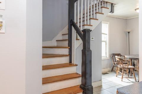 70 Stuart St, Gardner, MA 01440 photo 8