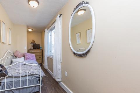 70 Stuart St, Gardner, MA 01440 photo 7