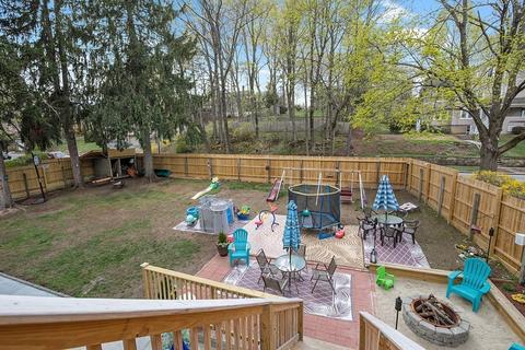 13 Pratt St, Worcester, MA 01609 photo 29