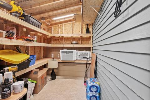 13 Pratt St, Worcester, MA 01609 photo 36