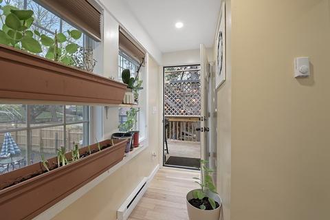 13 Pratt St, Worcester, MA 01609 photo 27
