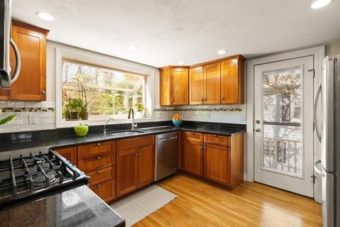 16 Payson Rd, Brookline, MA 02467 photo 11