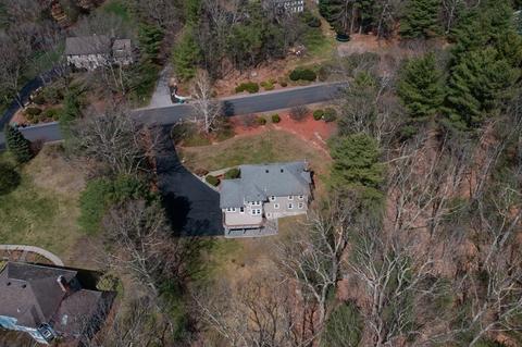 5 Thayer St, Upton, MA 01568 photo 4