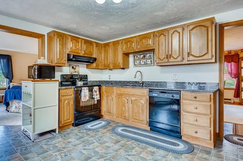 5 Thayer St, Upton, MA 01568 photo 14