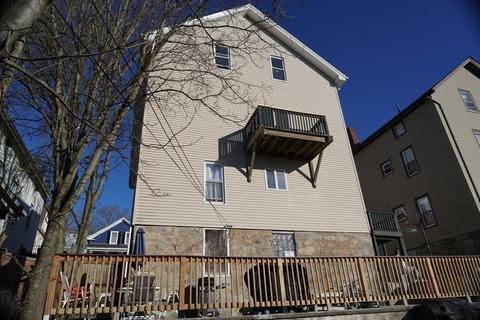 192 Barnaby St, Fall River, MA 02720 photo 5