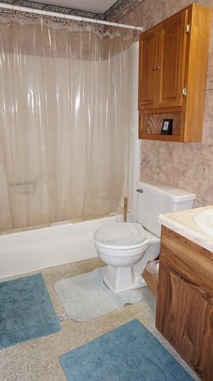 764 Clark St, Gardner, MA 01440 photo 10