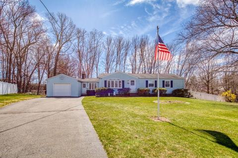 73 Parenteau Dr, Chicopee, MA 01020 photo 1