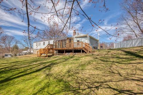 73 Parenteau Dr, Chicopee, MA 01020 photo 33