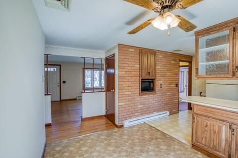 73 Parenteau Dr, Chicopee, MA 01020 photo 8
