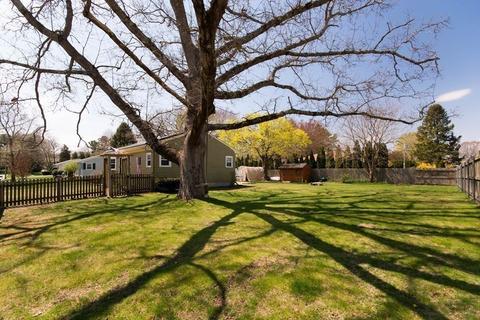 76 Jules St, Fall River, MA 02720 photo 4