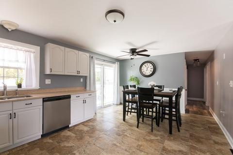 76 Jules St, Fall River, MA 02720 photo 11