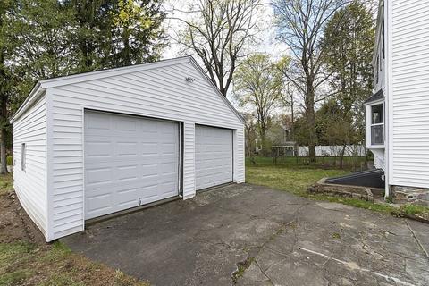 6 Elm Ct, Maynard, MA 01754 photo 3