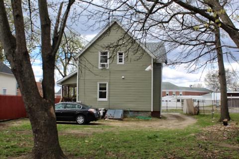 25 Reed St, Springfield, MA 01109 photo 4
