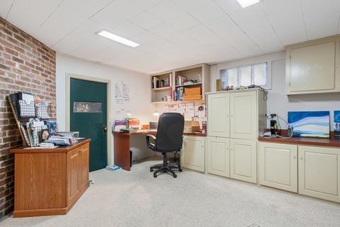 11 Pleasant St, Needham, MA 02492 photo 18