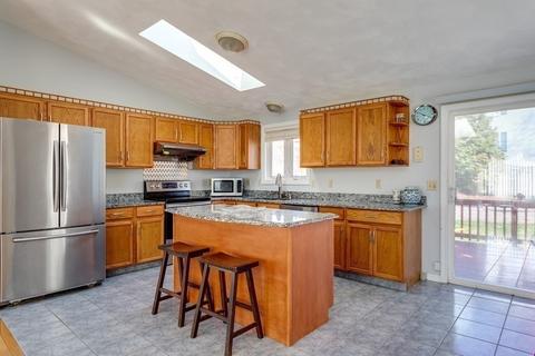 31 Travis St, Worcester, MA 01604 photo 7