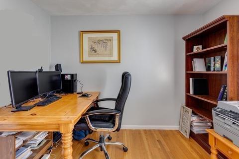 31 Travis St, Worcester, MA 01604 photo 12