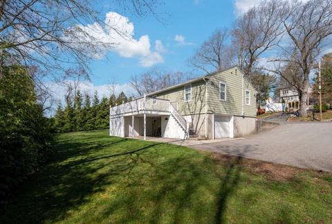 41 Bow St, Saugus, MA 01906 photo 4
