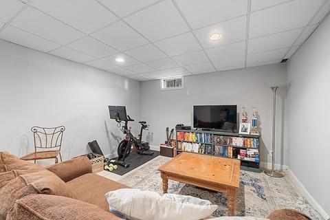 83 Fourth St, Worcester, MA 01602 photo 21