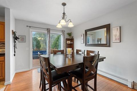 83 Fourth St, Worcester, MA 01602 photo 6