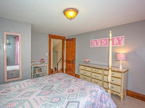 43 Ellsbree St, Chicopee, MA 01013 photo 26