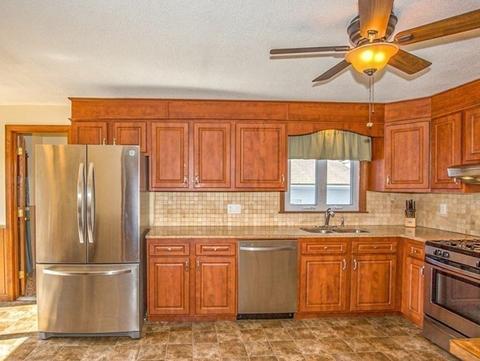 43 Ellsbree St, Chicopee, MA 01013 photo 13