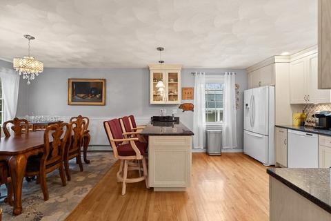 11 Nelson Ave, Reading, MA 01867 photo 4