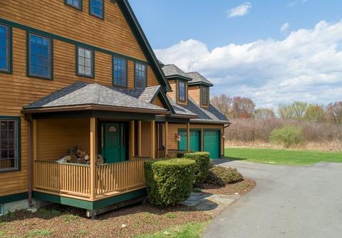 36 Bridge St, Hatfield, MA 01038 photo 3