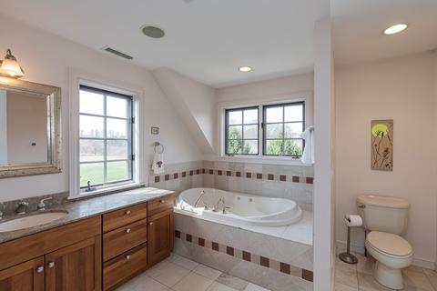 36 Bridge St, Hatfield, MA 01038 photo 32