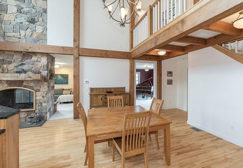 36 Bridge St, Hatfield, MA 01038 photo 16