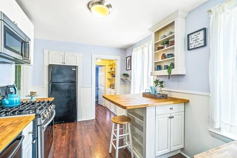 7 Doane Ave, Beverly, MA 01915 photo 9