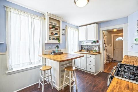 7 Doane Ave, Beverly, MA 01915 photo 8